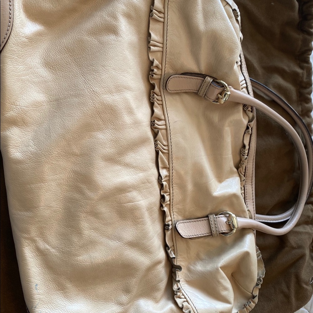 Gucci Ruffle Handbag - Picture 3 of 8